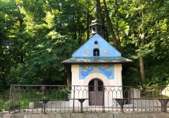 Zakończono remont Kapliczki Matki Bożej Śnieżnej Na Studzience