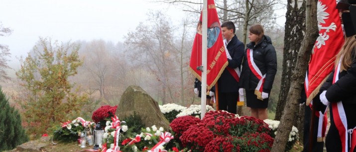 Obchody Dnia Niepodległości na Kopcu Piłsudskiego w Osieczanach