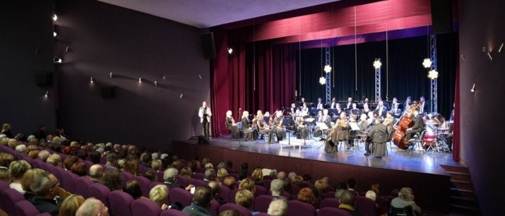 Muzyczna uczta, czyli Wielka Gala Noworoczna z Polish Art Philharmonic w Myślenicach